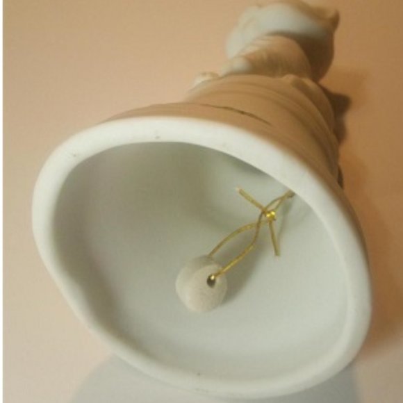 Cute Kitty Bell - White with light pink flowers & light green leaves - Picture 7 of 7